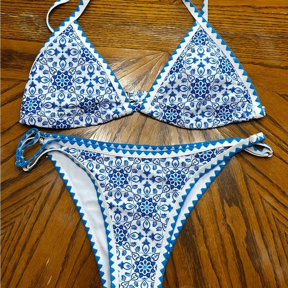 BIKINX Womens Swimsuits Sexy Brazilian Floral bikini. Size Xl - Picture 1 of 9